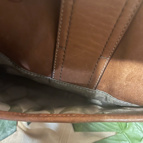 COACH Vintage Tan Leather Bag. EUC - Picture 10 of 14